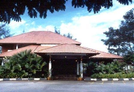 Duta Sands Beach Resort Kuantan Exterior foto