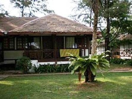 Duta Sands Beach Resort Kuantan Exterior foto