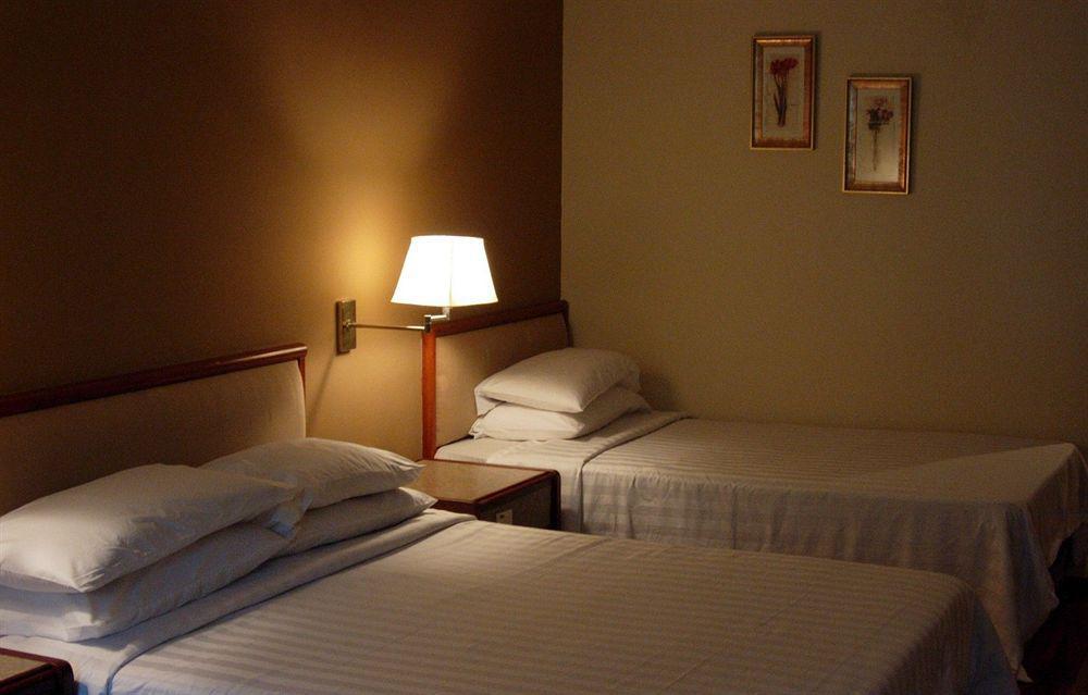 Duta Sands Beach Resort Kuantan Zimmer foto